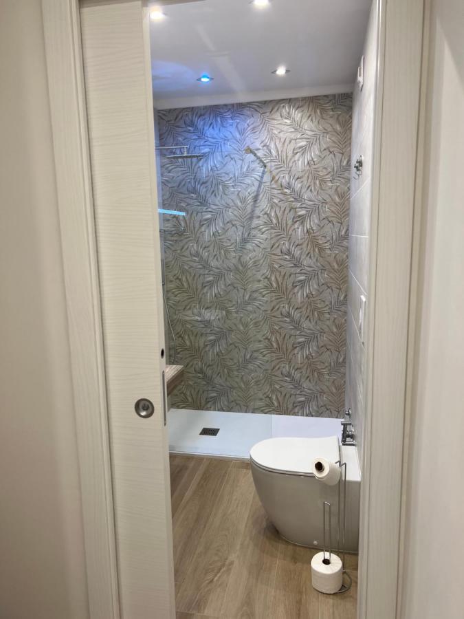 Suite Anita Deluxe Neapel Exteriör bild